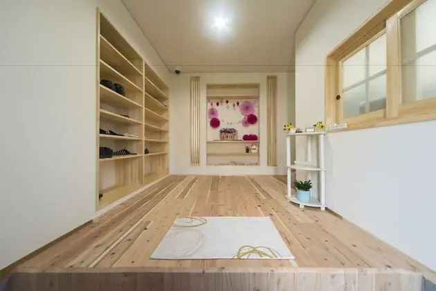 Kanazawa Higashiyama Cabin Hakobune - İç Mekan