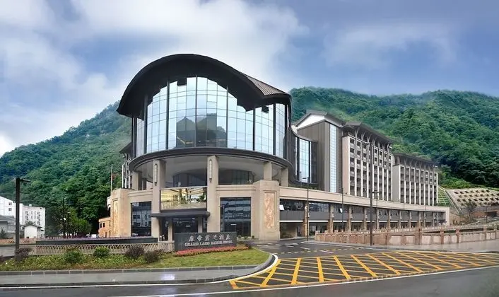 Kande Grand Land Hotel - Dış Mekan