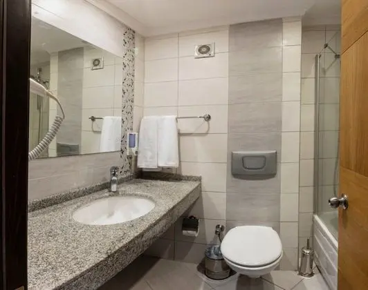 Kandelor Hotel
