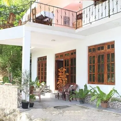 Kandy Shady Trees Villa