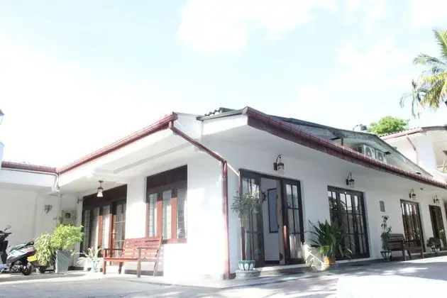 Kandy Waters Hotel