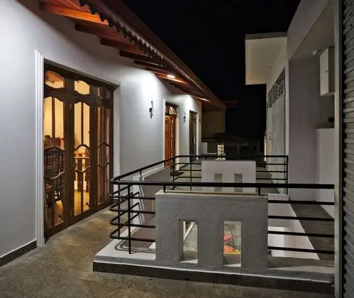 Kandyan Bluestar Villa