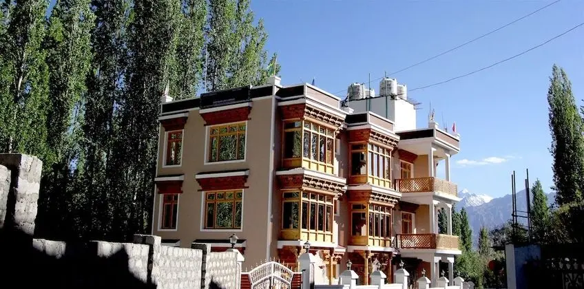 Hotel Kangsing - Dış Mekan