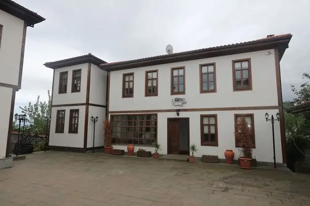 Kanoğlu Konağı
