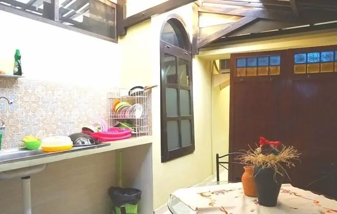 Kanti Kinasih Homestay by The Grand Java - İç Mekan
