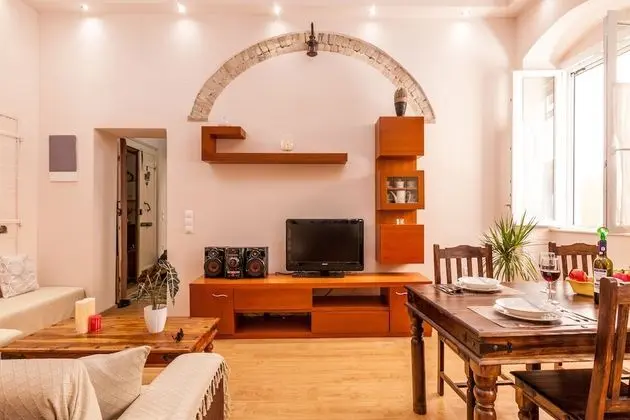 Kantouni Bizi Myranthis Apartment By Konnect - İç Mekan