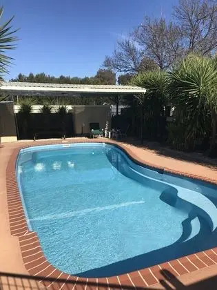 Kaputar Motel - Narrabri - Havuz