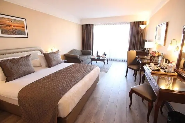 Karaca Otel