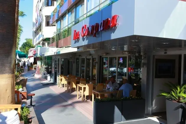 Karaca Otel - Dış Mekan