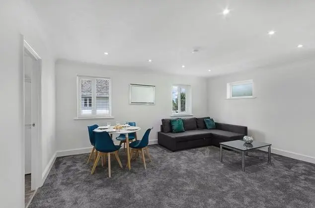 Karah Suites - The Galleria