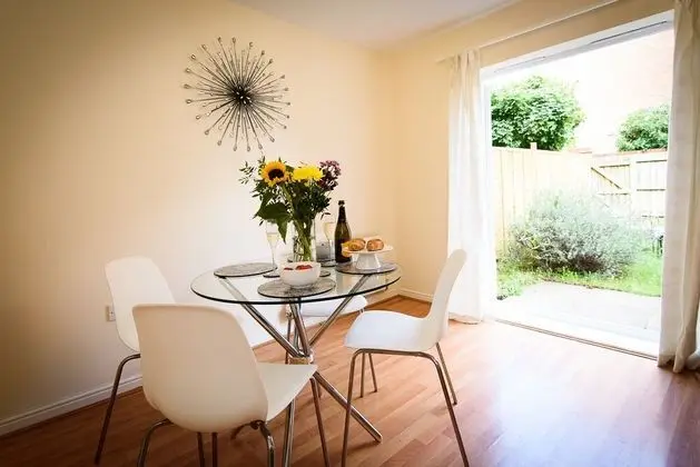 Karah Suites - Harescombe House - İç Mekan