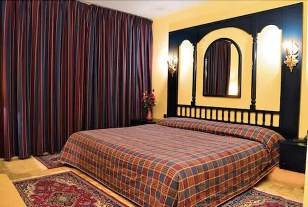 Hotel Karam Palace - Oda
