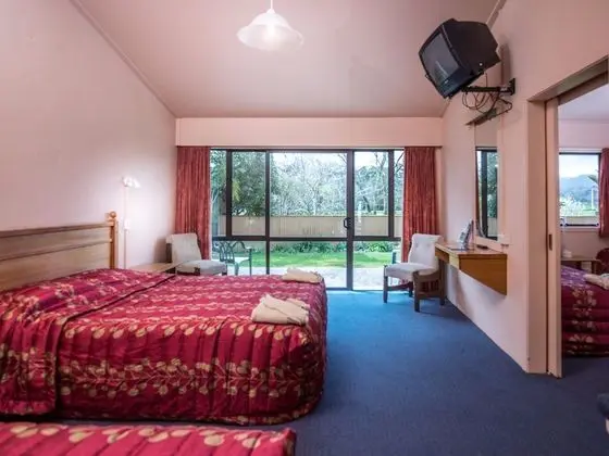Karamea Village Hotel - Oda