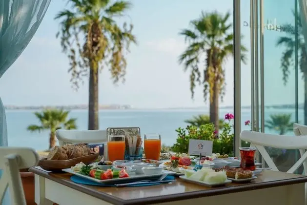 Karamela Otel - Öne Çıkan Resim