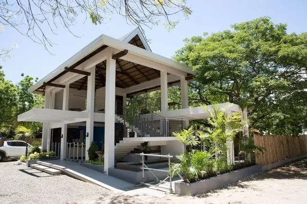 KARANCHO BEACH HOUSE