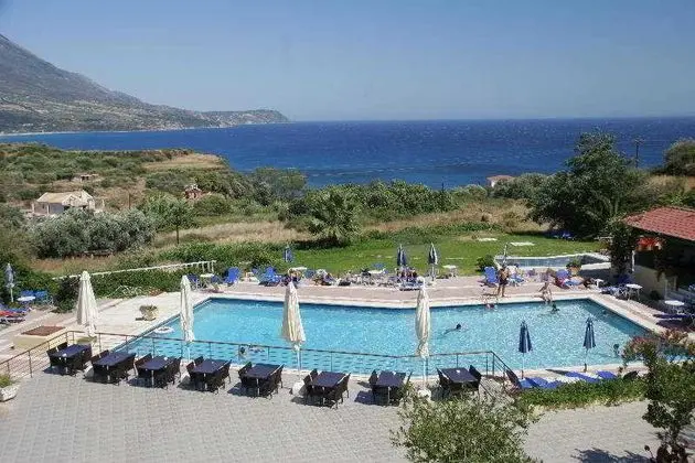 Karavados Beach - Havuz