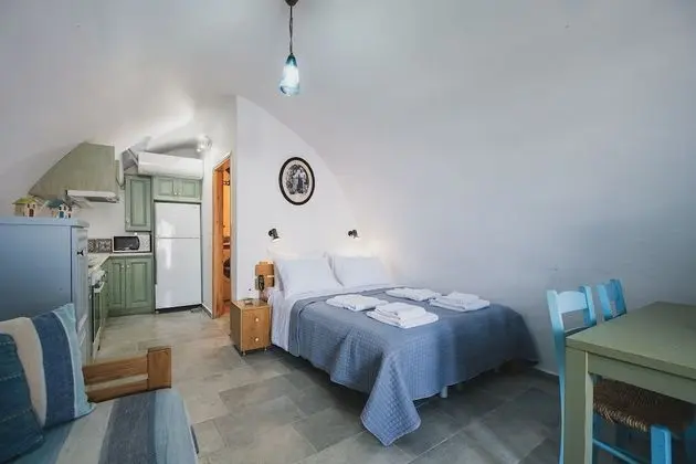 Karavos View A Uniqur Artists' Hide Away Paradise - Oda