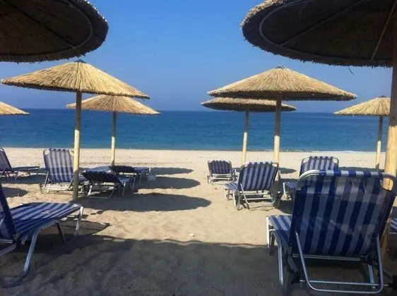 Karavostasi Beach Hotel - Plaj