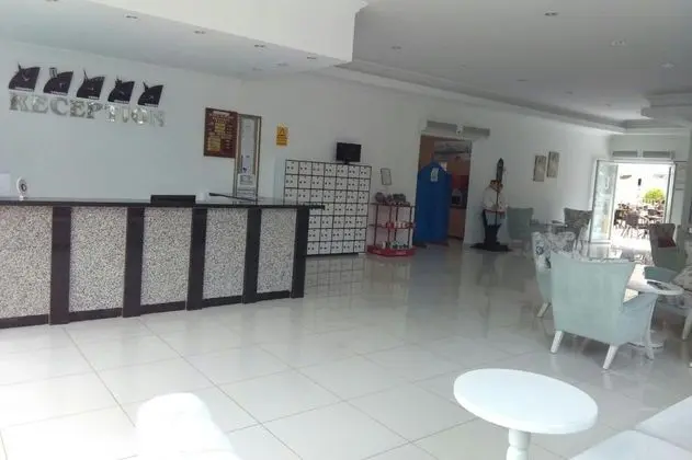 Karbel Beach Hotel - Lobi