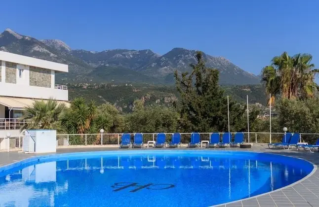 Kardamili Beach Hotel - Havuz