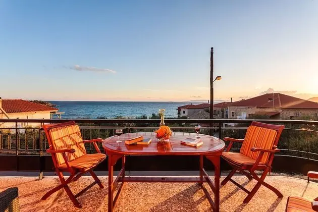 Kardamili Family Beach House - Sunset Seaview