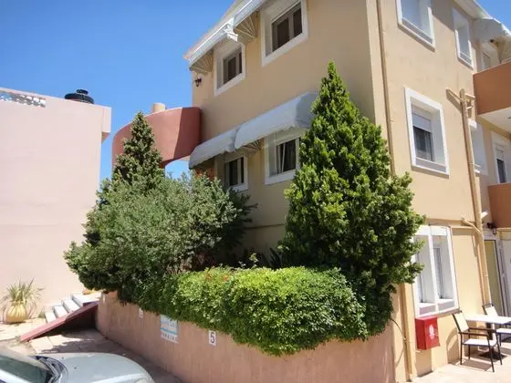 karfas sea apartments - Genel