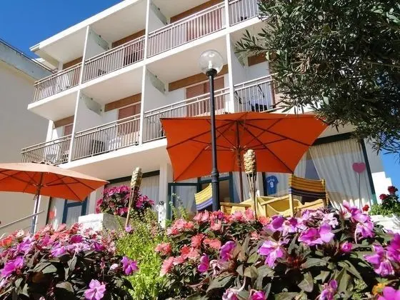 Hotel Karibe - 1
