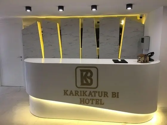 Karikatur Bi Hotel - Lobi