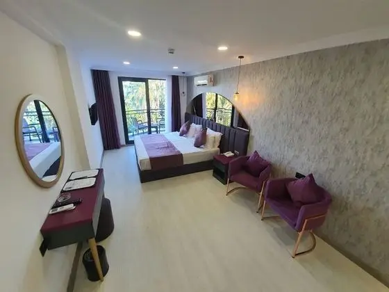 Karikatur Bi Hotel - Oda