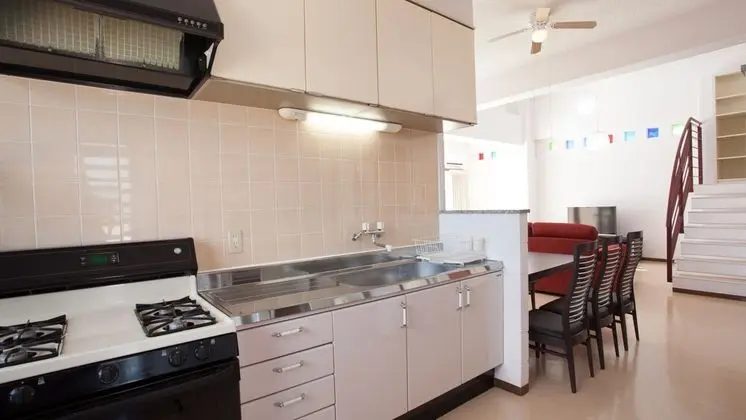 Kariyushi Condominium Resort Mezon Max - Mutfak