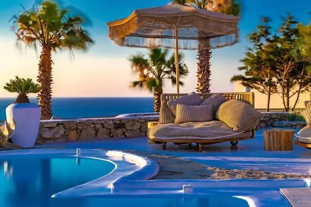 Karkos Beachfront Villa Private pool - Dış Mekan