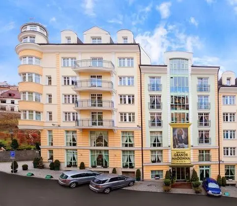 Karlsbad Grande Madonna - Dış Mekan