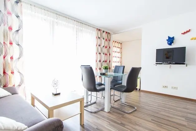 Karmeliter Flats - Öne Çıkan Resim