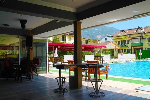 Karmina Otel