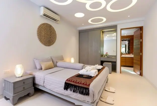 Karon Beach Pool Villa - Oda