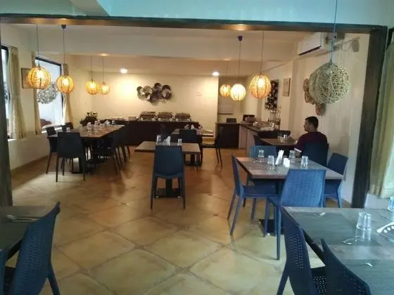 Hotel Karon Premium