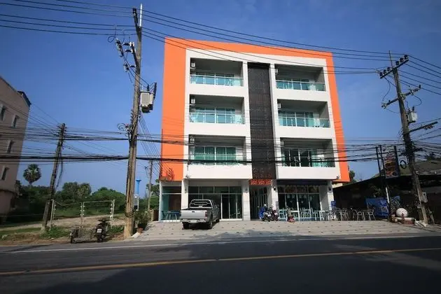 Karon Sea Side