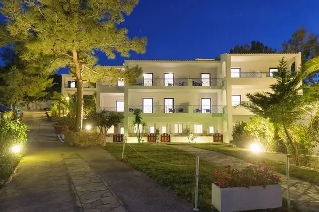 Karras' Star Hotel - Dış Mekan