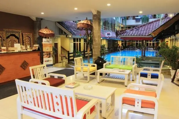 Hotel Karthi - Dış Mekan