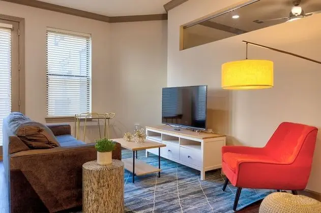 Kasa Central West End St. Louis