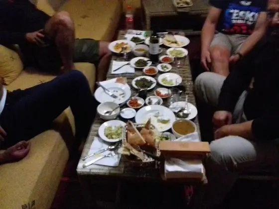 Kasbah Izoran - Yerinde Yemek