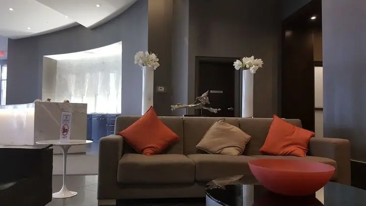 Kashaneh at North York Center - Lobi