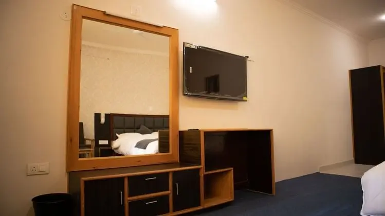 Kashmir Holiday Resort - Oda