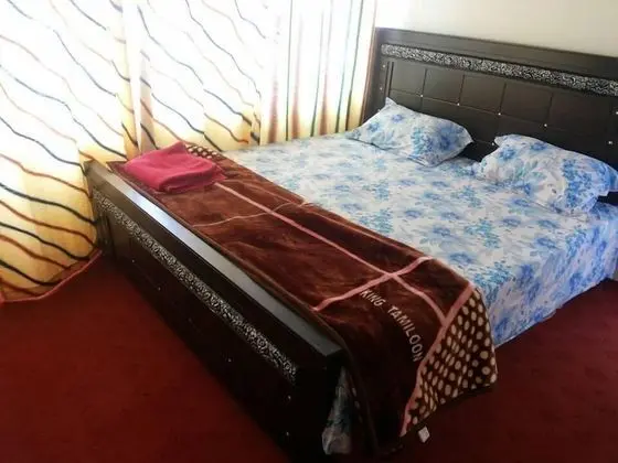 Hotel Kashmir Lodge Muzaffarabad - Oda