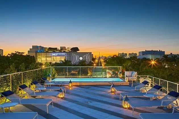 Kaskades Hotel South Beach - Havuz