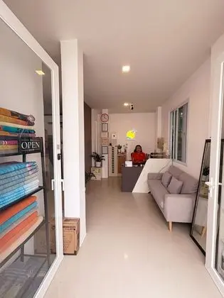 Kata Beachwalk Hotel and Bungalows - Lobi
