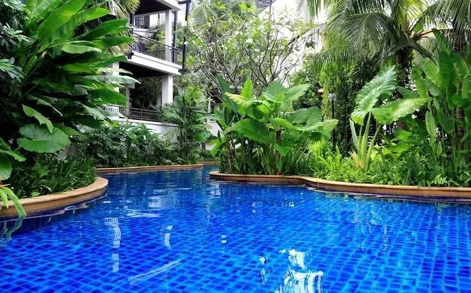 Kata Gardens 2br Sea Garden View 8B