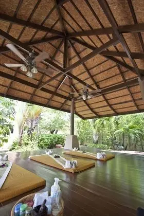 Kata Sea Breeze Resort - Spa