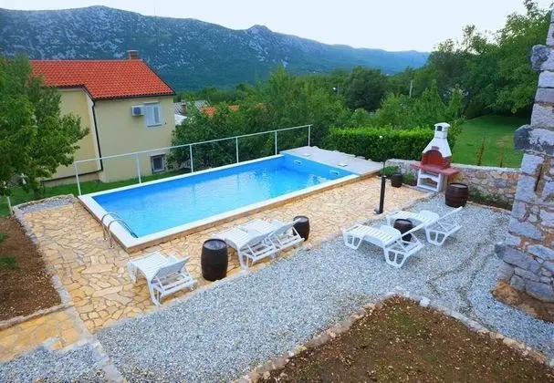 Kate - Cosy Place in the Nature - H