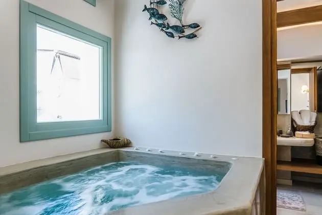 Villa Katerina -3 Villas&Private Jacuzzi - Havuz